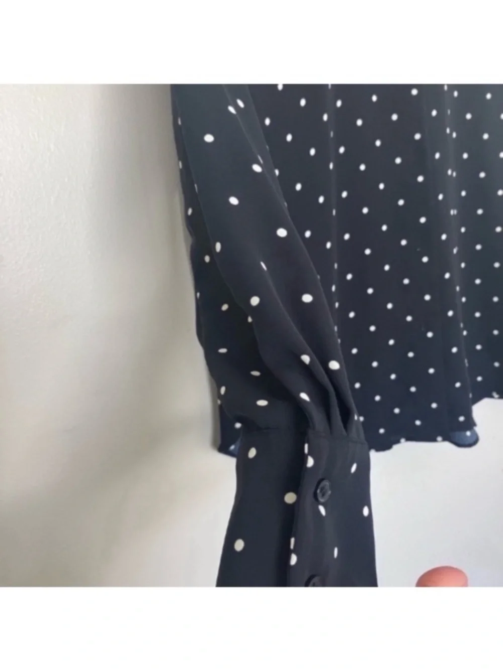 H&M Pointed-collar Shirt Polka Dots size Small - Picture 4 of 5